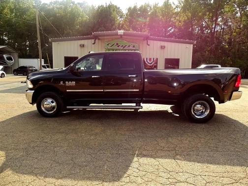 2017 RAM 3500 Big Horn Crew Cab 4x4 8' Box