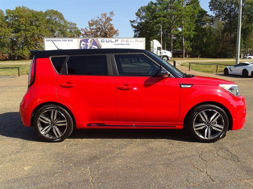 2019 Kia Soul +