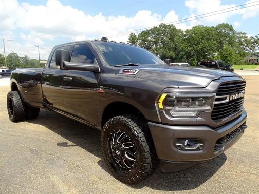 2021 RAM 3500 Big Horn Crew Cab 4x4 8' Box