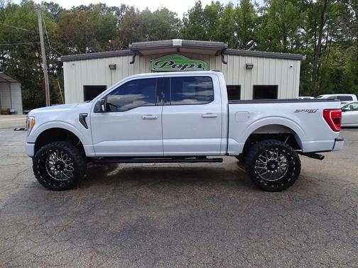 Space White Metallic 2022 Ford F-150 XLT