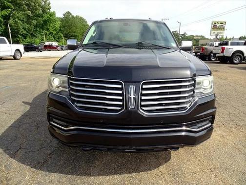 2015 Lincoln Navigator Base