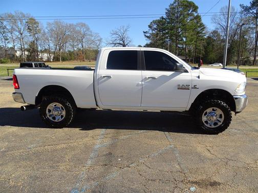 2017 RAM 2500 SLT Crew Cab 4x4 6'4' Box