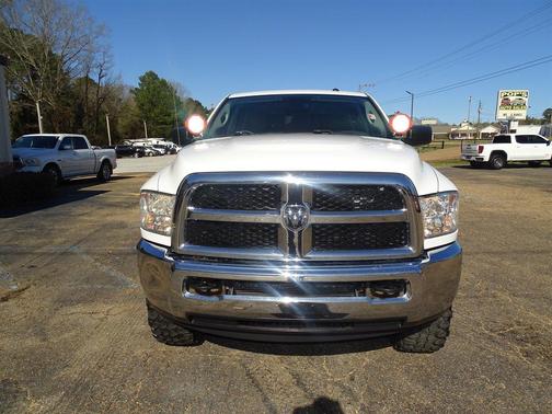 2017 RAM 2500 SLT Crew Cab 4x4 6'4' Box