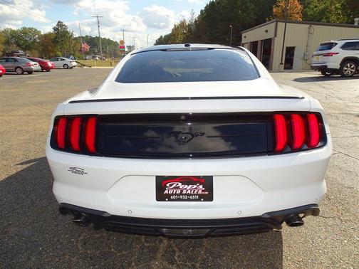 2020 Ford Mustang EcoBoost