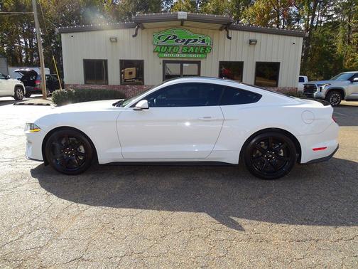 2020 Ford Mustang EcoBoost