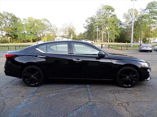 2020 Nissan Altima Platinum FWD