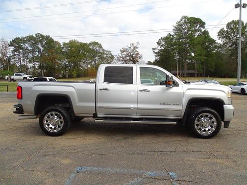 2017 GMC Sierra 2500 Denali