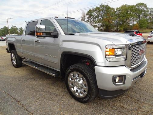 2017 GMC Sierra 2500 Denali