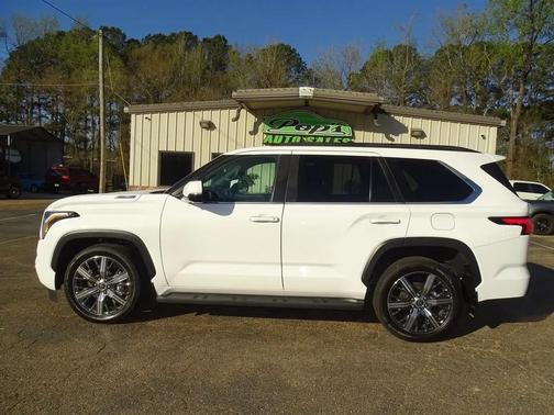 2025 Toyota Sequoia SR5