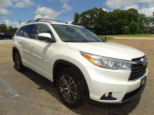 Blizzard Pearl 2016 Toyota Highlander XLE