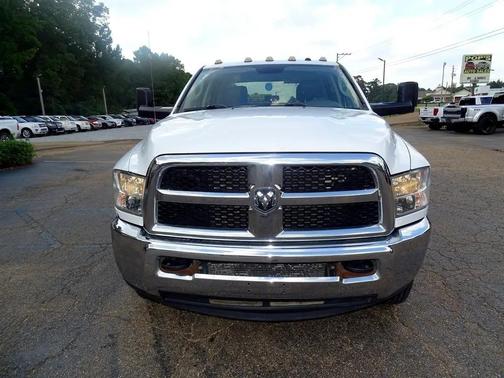 2018 RAM 3500 Tradesman Crew Cab 4x4 8' Box