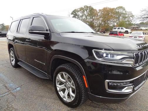 Diamond Black Crystal Pearlcoat 2022 Jeep Wagoneer Series II 4x4