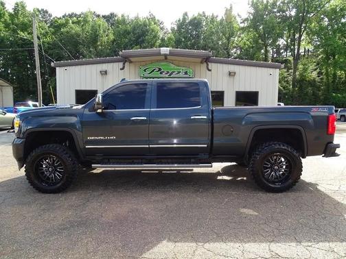Grey 2018 GMC Sierra 2500 Denali