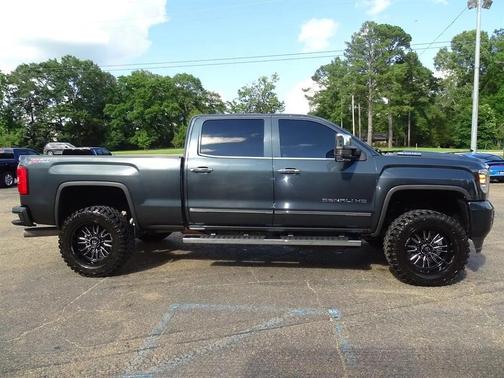 Grey 2018 GMC Sierra 2500 Denali