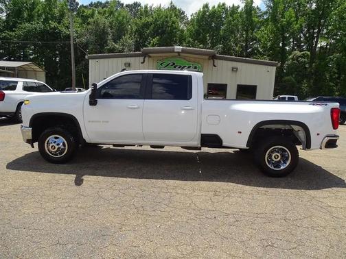 Summit White 2022 Chevrolet Silverado 3500 LT
