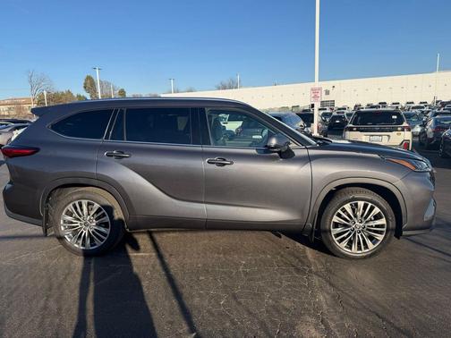 2021 Toyota Highlander Platinum