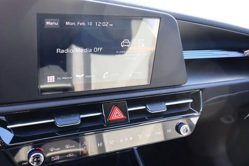 2025 Kia Niro LX