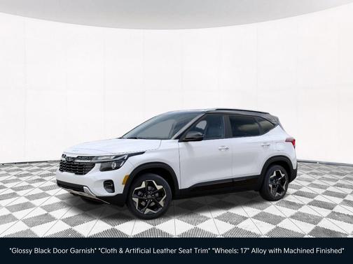 Clear White/Black Roof 2026 Kia Seltos S