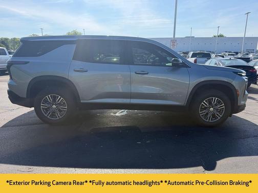 Sterling Gray Metallic 2024 Chevrolet Traverse LS