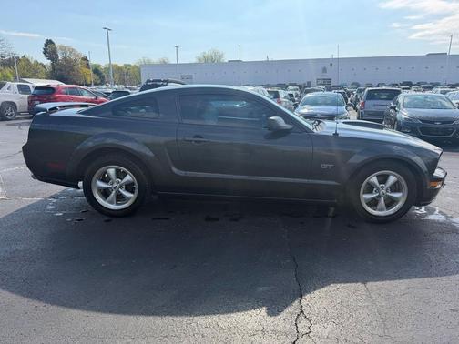 Tungsten Gray Clearcoat 2007 Ford Mustang GT