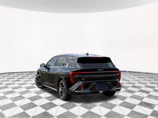 Aurora Black Pearl 2026 Kia K4 GT-Line