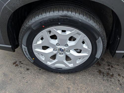 2023 Subaru Forester Base