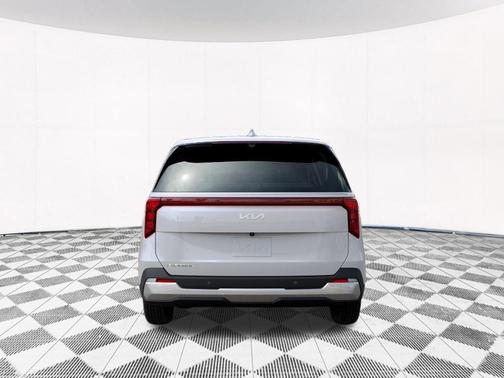 Snow White 2026 Kia Carnival EX