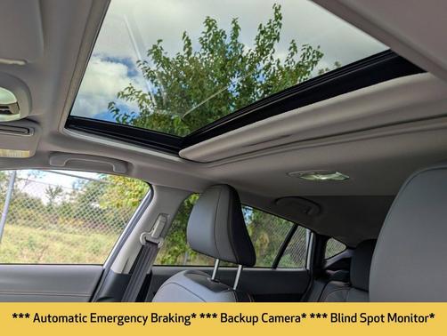Crystal White Pearl 2025 Subaru Crosstrek Limited