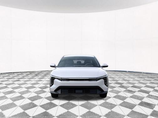 Snow White Pearl 2026 Kia K4 LXS