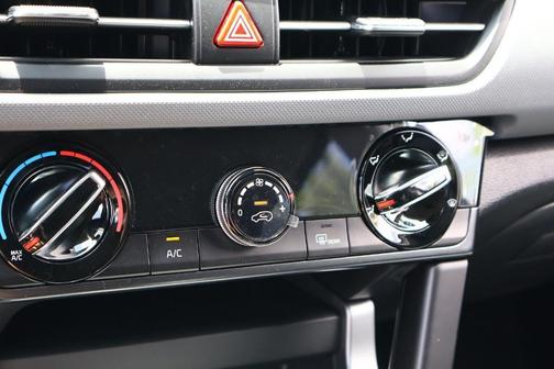 2025 Kia Seltos LX