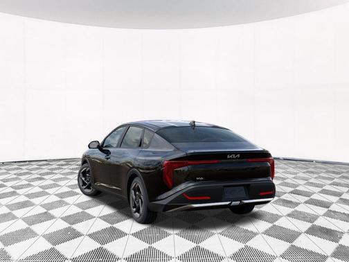 Aurora Black 2027 Kia K4 EX