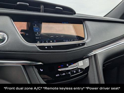 2023 Cadillac XT5 Luxury