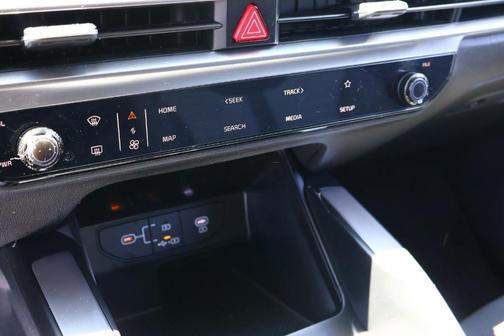 2025 Kia Sorento LX