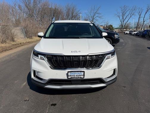 2023 Kia Carnival EX