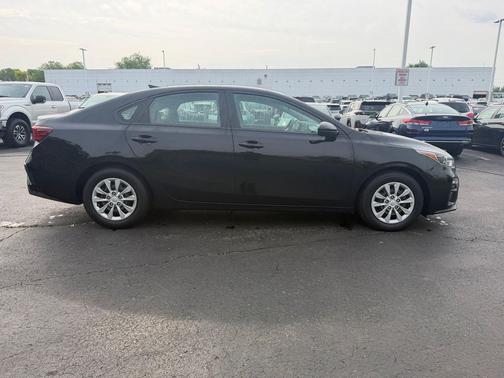 Aurora Black 2019 Kia Forte FE