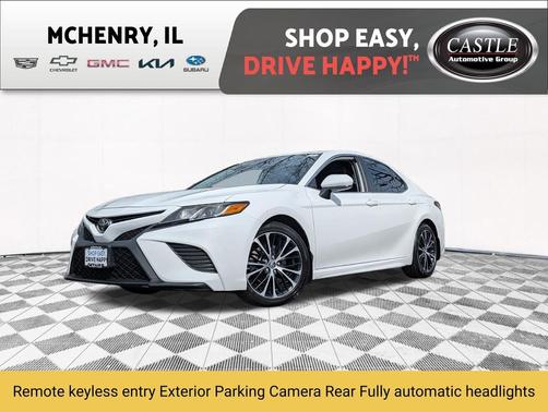 Super White 2019 Toyota Camry SE