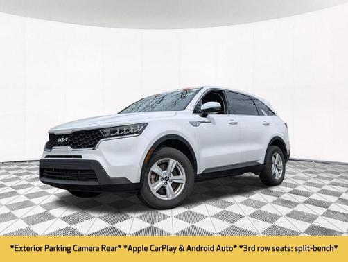 Glacial White Pearl 2023 Kia Sorento LX
