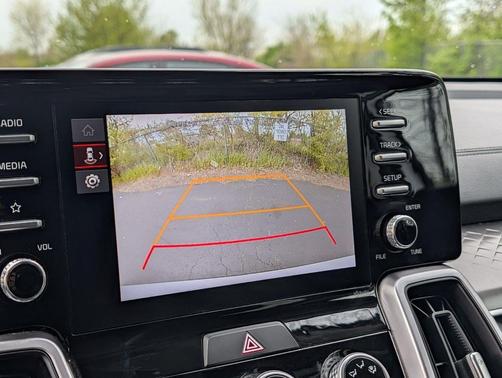 Glacial White Pearl 2023 Kia Sorento LX