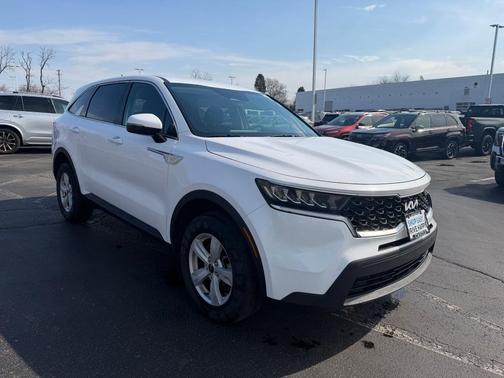 Glacial White Pearl 2023 Kia Sorento LX