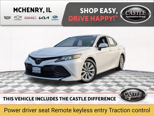 Super White 2018 Toyota Camry LE