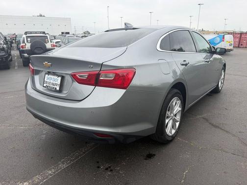 Sterling Gray Metallic 2025 Chevrolet Malibu FWD 1LT