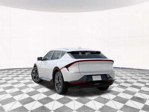 2024 Kia EV6 Wind