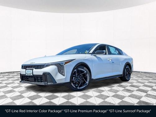 Snow White Pearl 2026 Kia K4 GT-Line