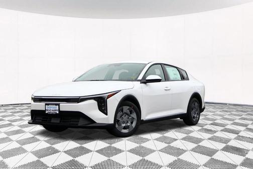 2025 Kia K4 LX