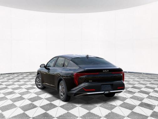 Aurora Black 2026 Kia K4 LX