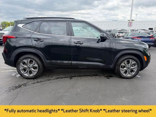 Fusion Black 2024 Kia Seltos S