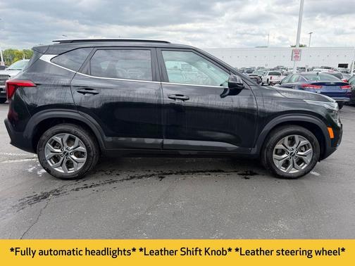 Fusion Black 2024 Kia Seltos S