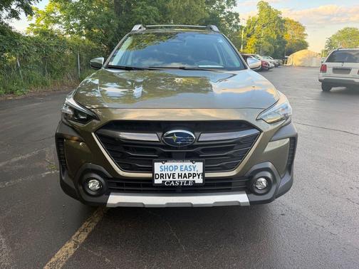 Autumn Green Metallic 2023 Subaru Outback Touring XT
