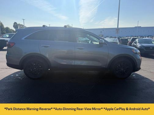Everlasting Silver 2019 Kia Sorento LX