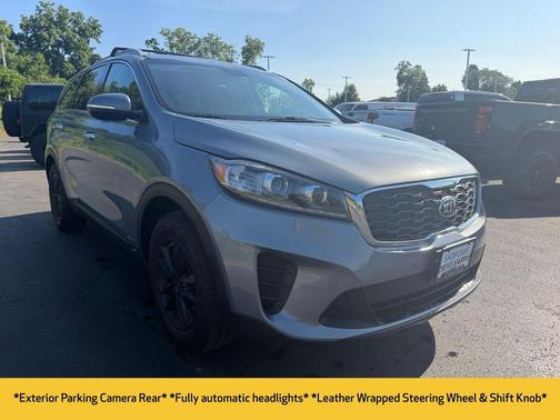 Everlasting Silver 2019 Kia Sorento LX